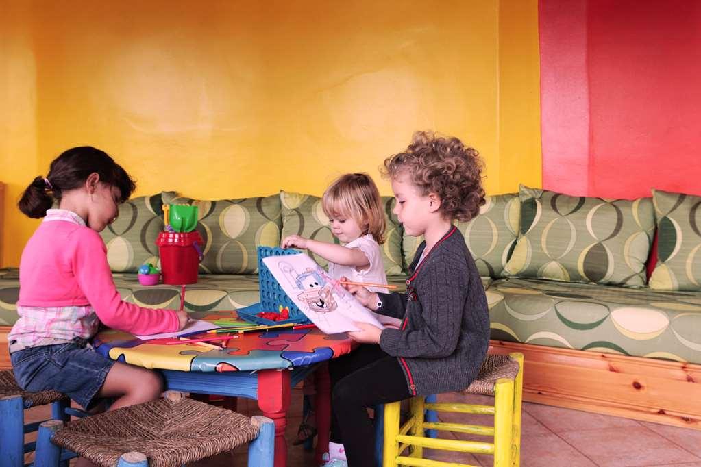 欧罗巴肯兹酒店 阿加迪尔 设施 照片 Children at a nursery school