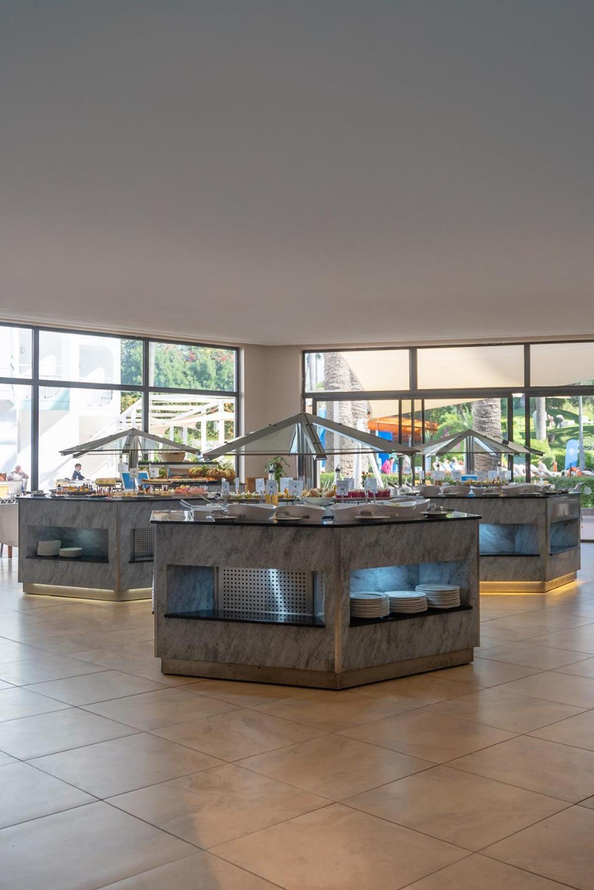 欧罗巴肯兹酒店 阿加迪尔 外观 照片 A buffet at a hotel