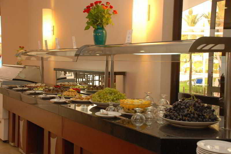 欧罗巴肯兹酒店 阿加迪尔 外观 照片 A buffet at a hotel