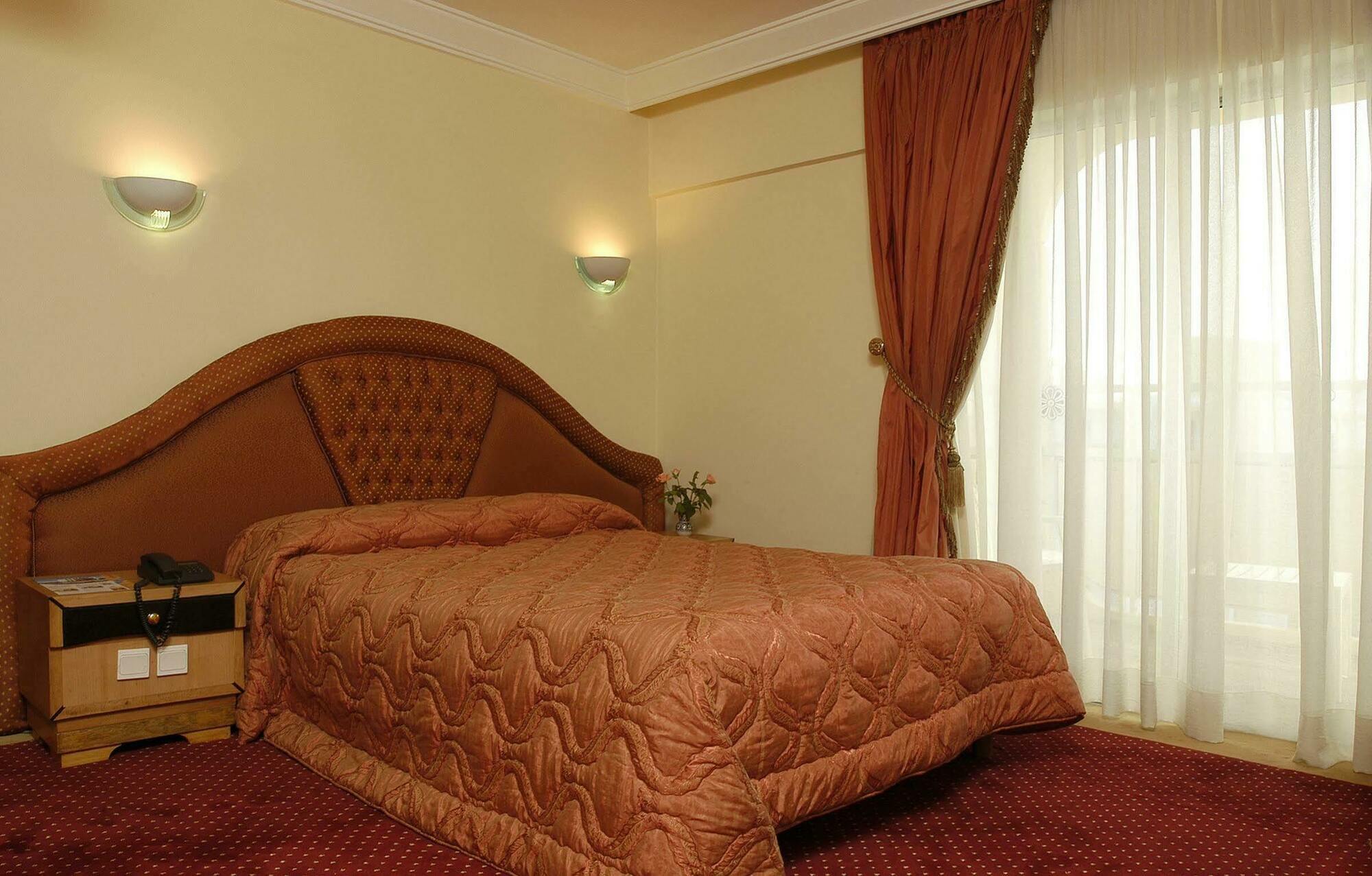 欧罗巴肯兹酒店 阿加迪尔 外观 照片 A bedroom at the hotel